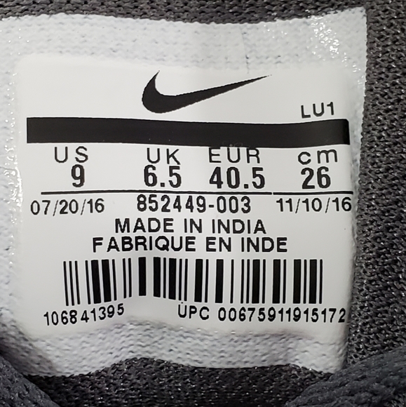 *New* Women's Nike Sneakers (9) Training, Walking. - Picture 8 of 8